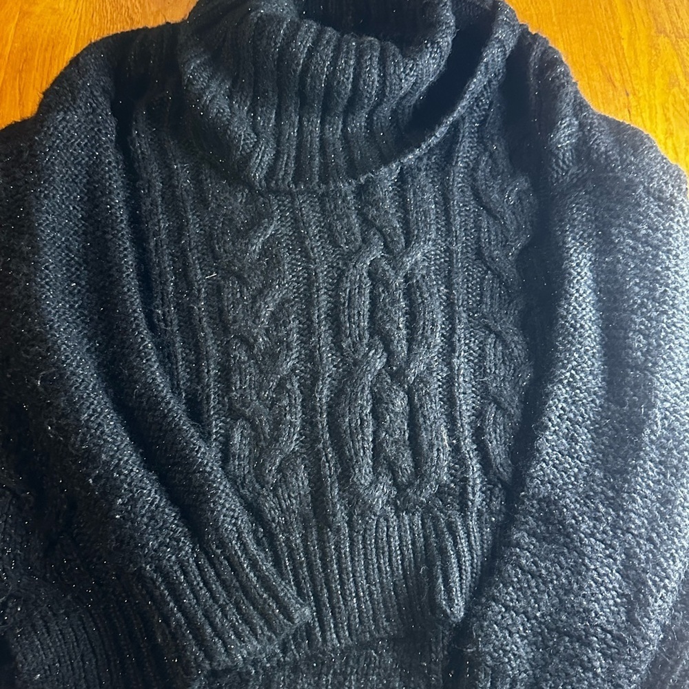Jennifer Lopez Black Knit Sweater - Picture 3 of 6